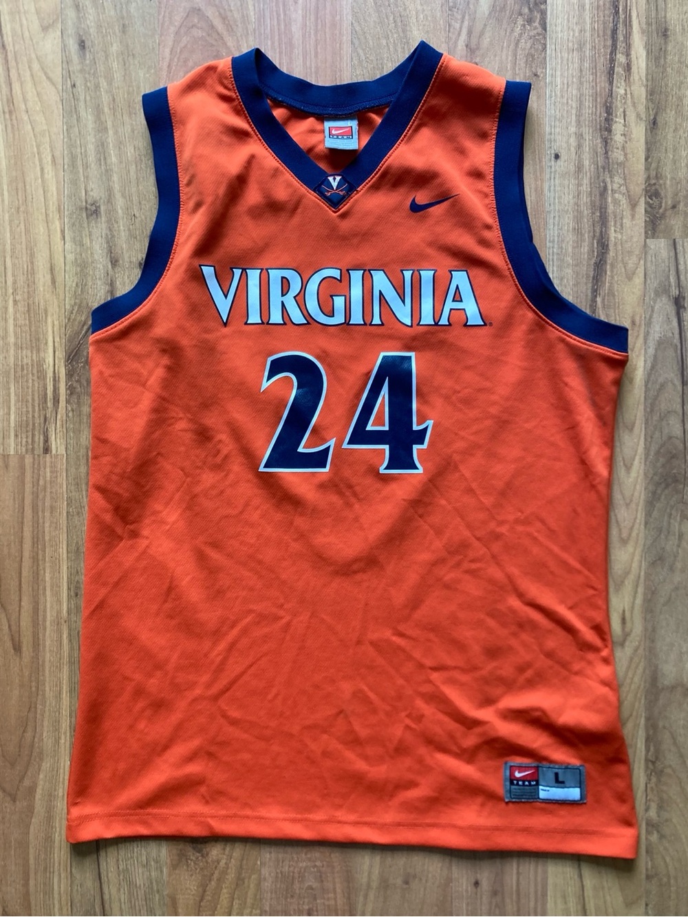 Vintage Nike Team NCAA Virginia Cavaliers 24 Orange Mens Large Basketball Jersey